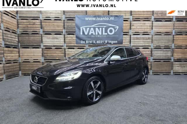 Volvo V40 (2020) thumbnail 1