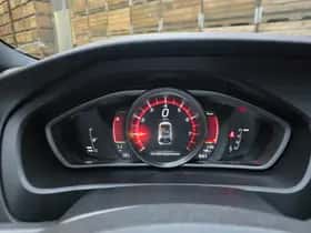 Volvo V40 (2020) thumbnail 11