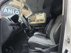 Volkswagen Caddy (2011) thumbnail 5