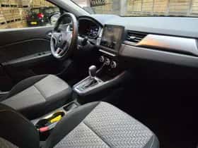 Renault Captur (2022) thumbnail 9