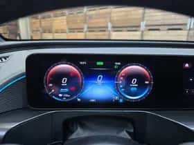 Mercedes-Benz EQC (2021) thumbnail 9