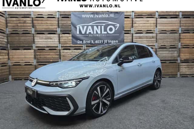 Volkswagen Golf (2025) thumbnail 1