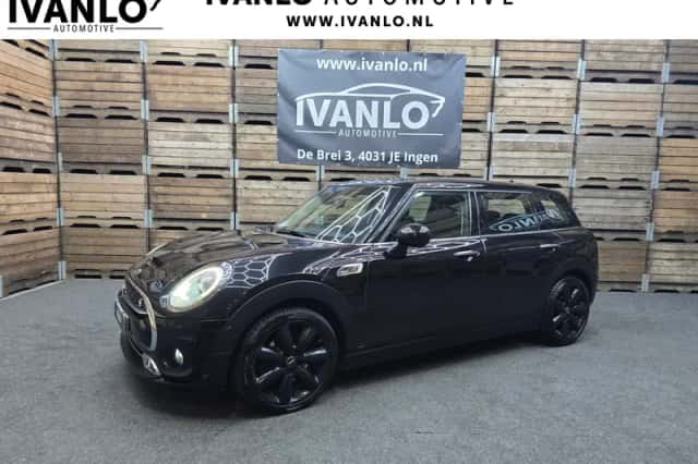 MINI Clubman (2016) thumbnail 1