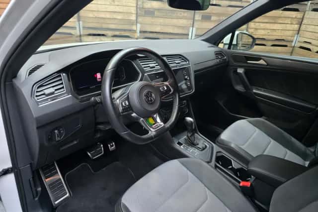 Volkswagen Tiguan (2020) thumbnail 3