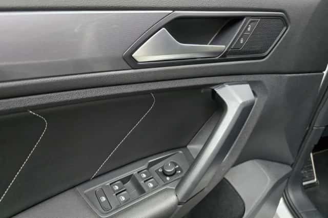 Volkswagen Tiguan (2020) thumbnail 4