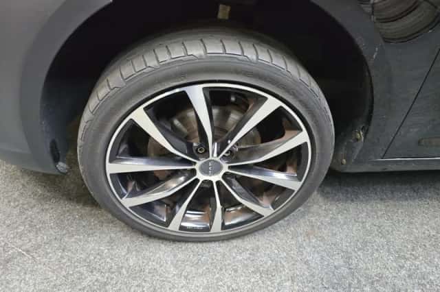 Volkswagen Caddy (2012) thumbnail 2