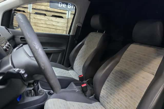 Volkswagen Caddy (2012) thumbnail 6
