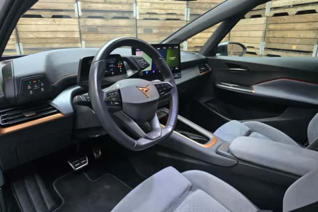CUPRA Born (2022) thumbnail 3