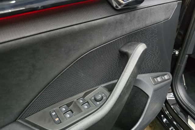 Škoda Octavia (2023) thumbnail 4