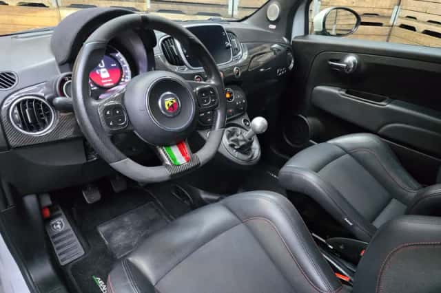 Fiat 500 (2019) thumbnail 3