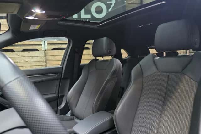 Audi Q3 (2023) thumbnail 6