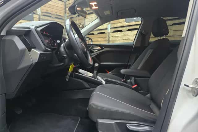 Audi A1 (2021) thumbnail 5