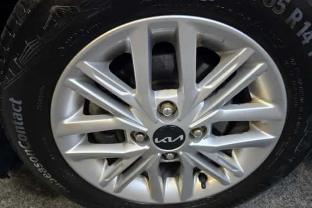 Kia Picanto (2024) thumbnail 2