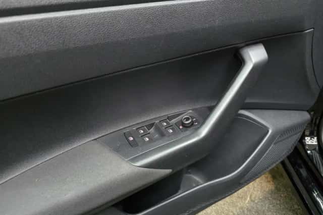 Volkswagen Polo (2018) thumbnail 4