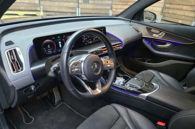 Mercedes-Benz EQC (2023) thumbnail 3