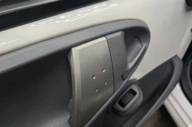 Citroën C1 (2010) thumbnail 4