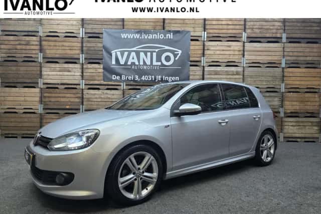 Volkswagen Golf (2011) thumbnail 1