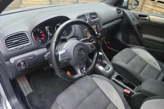 Volkswagen Golf (2011) thumbnail 3
