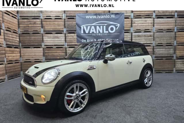 MINI Clubman (2010) thumbnail 1