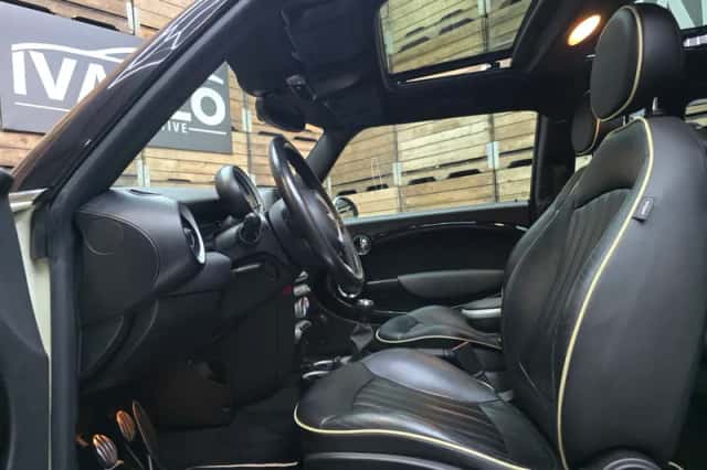 MINI Clubman (2010) thumbnail 5