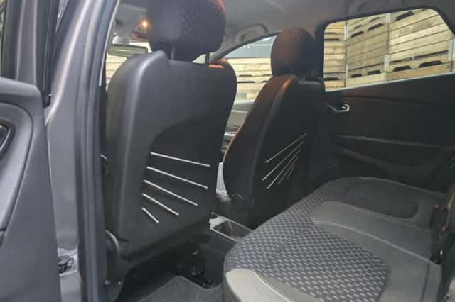 Renault Captur (2017) thumbnail 6