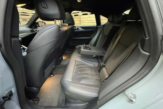 BMW i4 (2022) thumbnail 6
