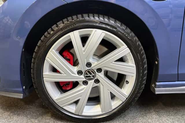 Volkswagen Golf (2025) thumbnail 3