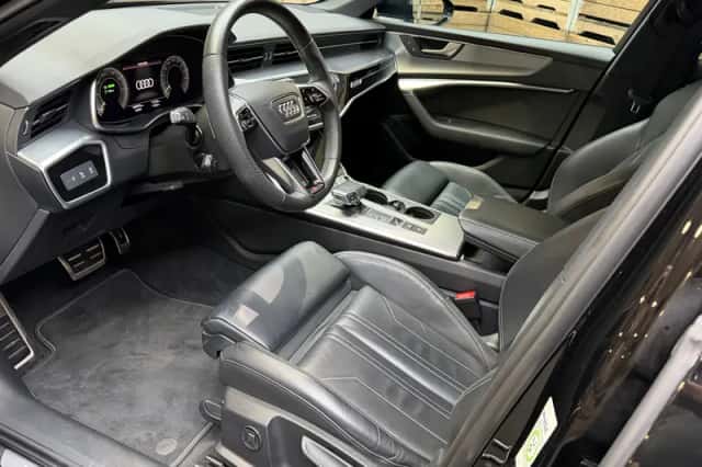 Audi A6 (2022) thumbnail 3