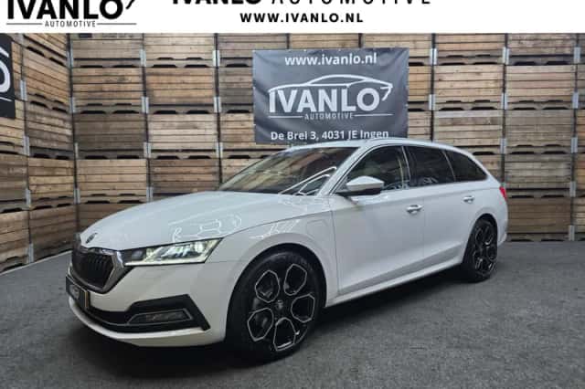 Škoda Octavia (2021) thumbnail 1