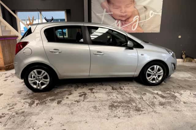 Opel Corsa (2014) thumbnail 2