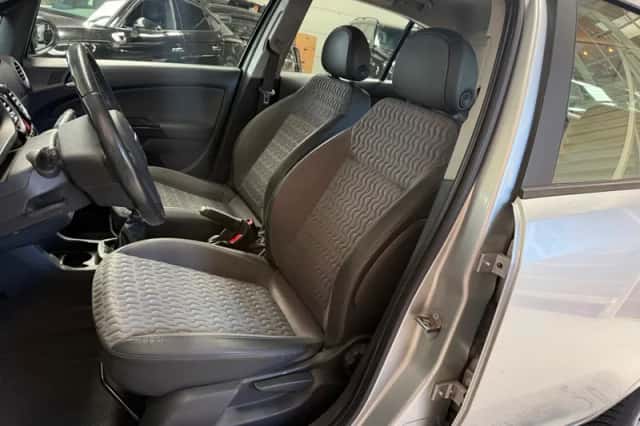Opel Corsa (2014) thumbnail 6