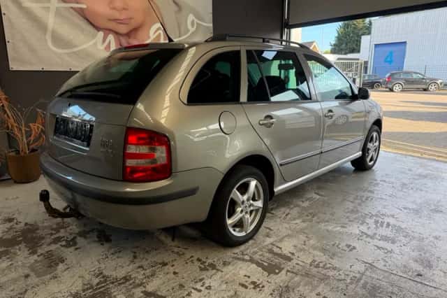Škoda Fabia (2007) thumbnail 4