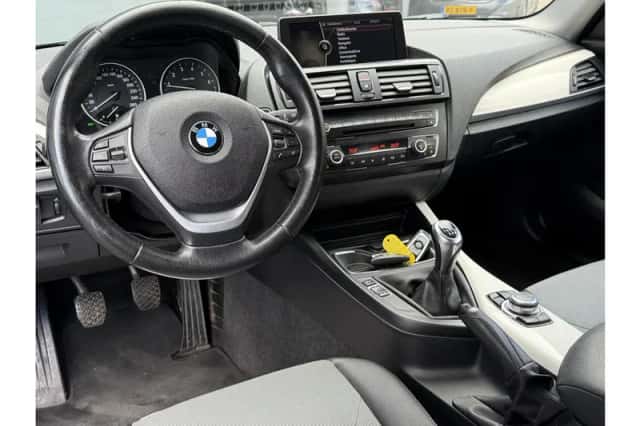 BMW 1-Serie (2011) thumbnail 4