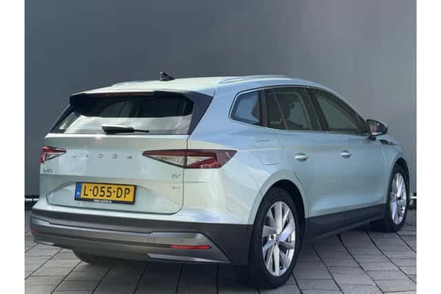Škoda Enyaq (2021) thumbnail 2