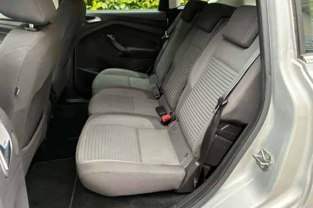Ford C-Max (2016) thumbnail 4