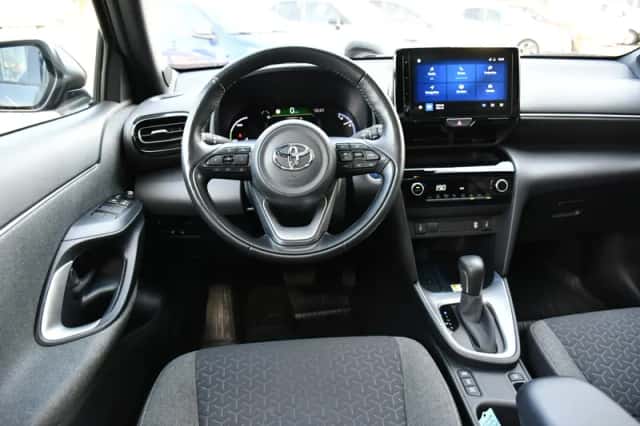 Toyota Yaris Cross (2022) thumbnail 2