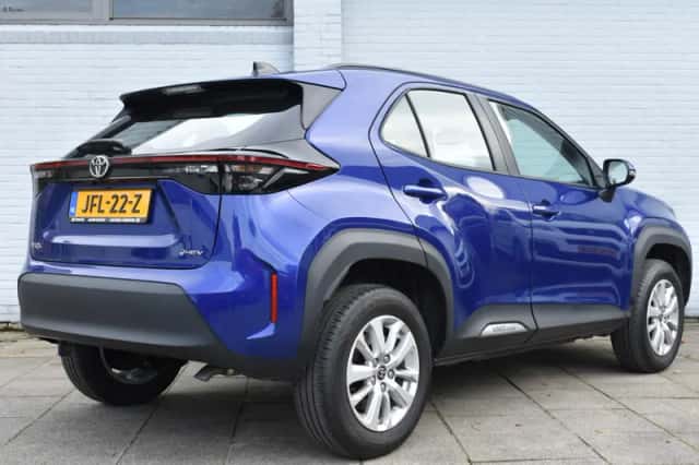 Toyota Yaris Cross (2025) thumbnail 3