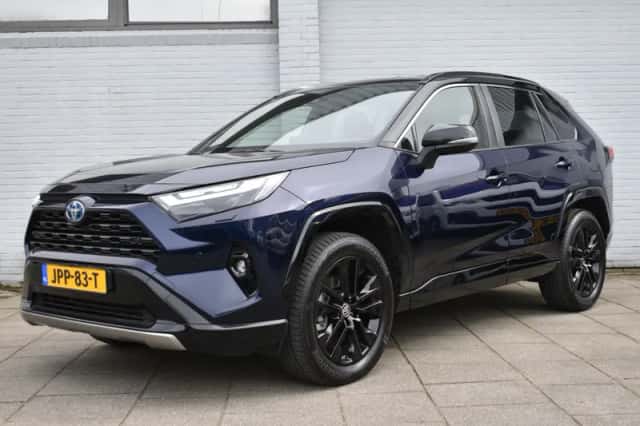 Toyota RAV4 (2025) thumbnail 1