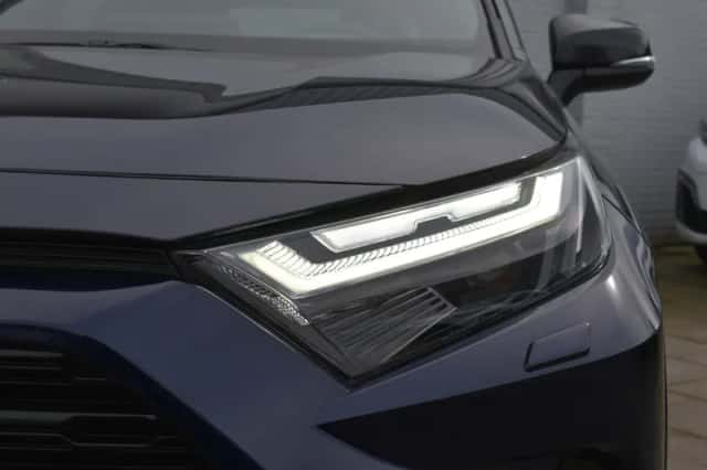 Toyota RAV4 (2025) thumbnail 2