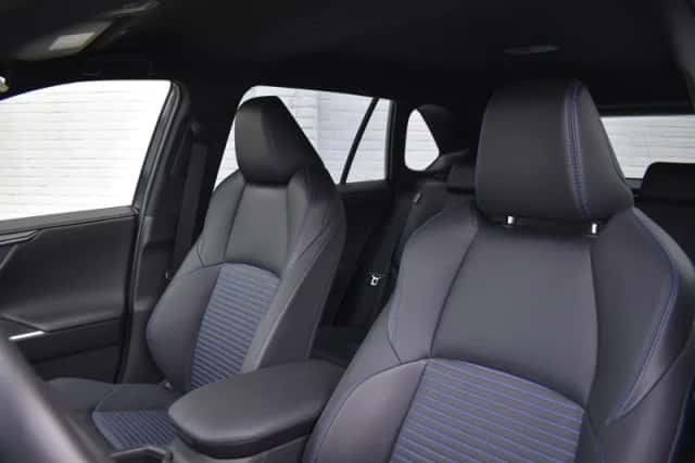 Toyota RAV4 (2025) thumbnail 6