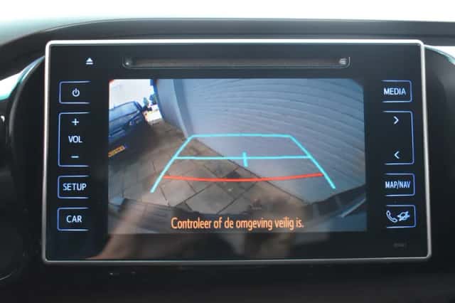 Toyota Hilux (2019) thumbnail 4