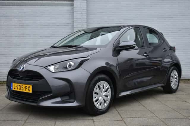 Toyota Yaris (2021) thumbnail 1