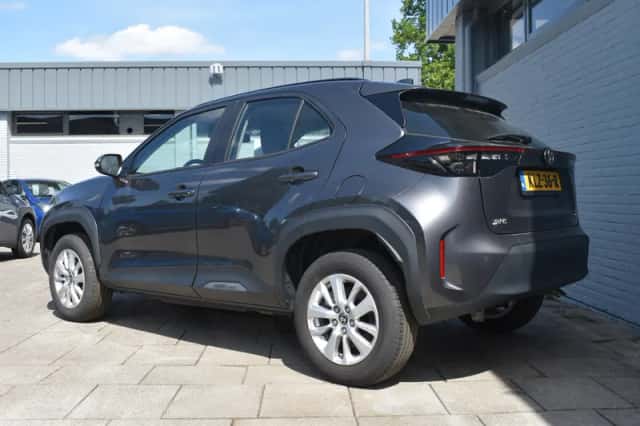 Toyota Yaris Cross (2025) thumbnail 3