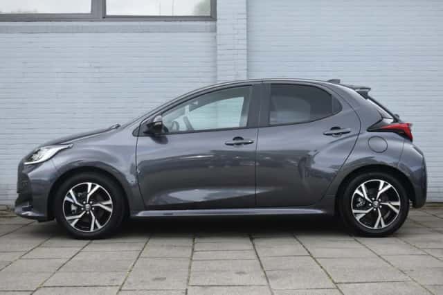 Toyota Yaris (2025) thumbnail 5