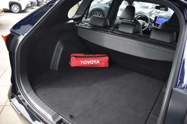 Toyota RAV4 (2025) thumbnail 3