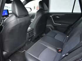 Toyota RAV4 (2025) thumbnail 4