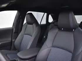 Toyota RAV4 (2025) thumbnail 6