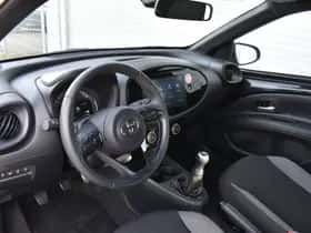 Toyota Aygo X (2024) thumbnail 2