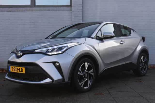 Toyota C-HR (2023) thumbnail 1
