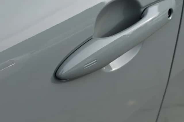 Toyota Corolla (2025) thumbnail 2